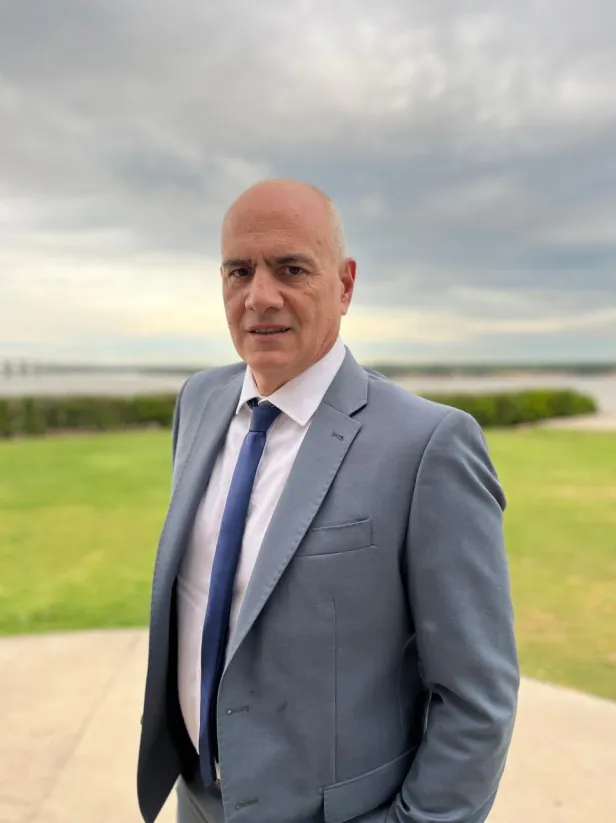Fotografía de Fabián Fay, Presidente de ALADIL, representante de Argentina